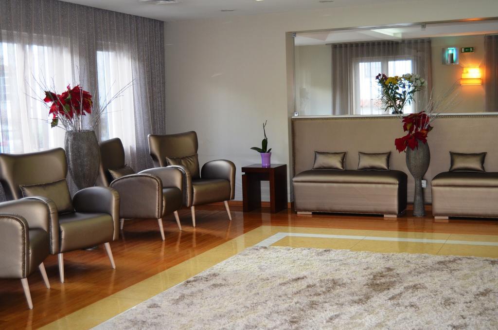 Hotel Torres Novas Buitenkant foto