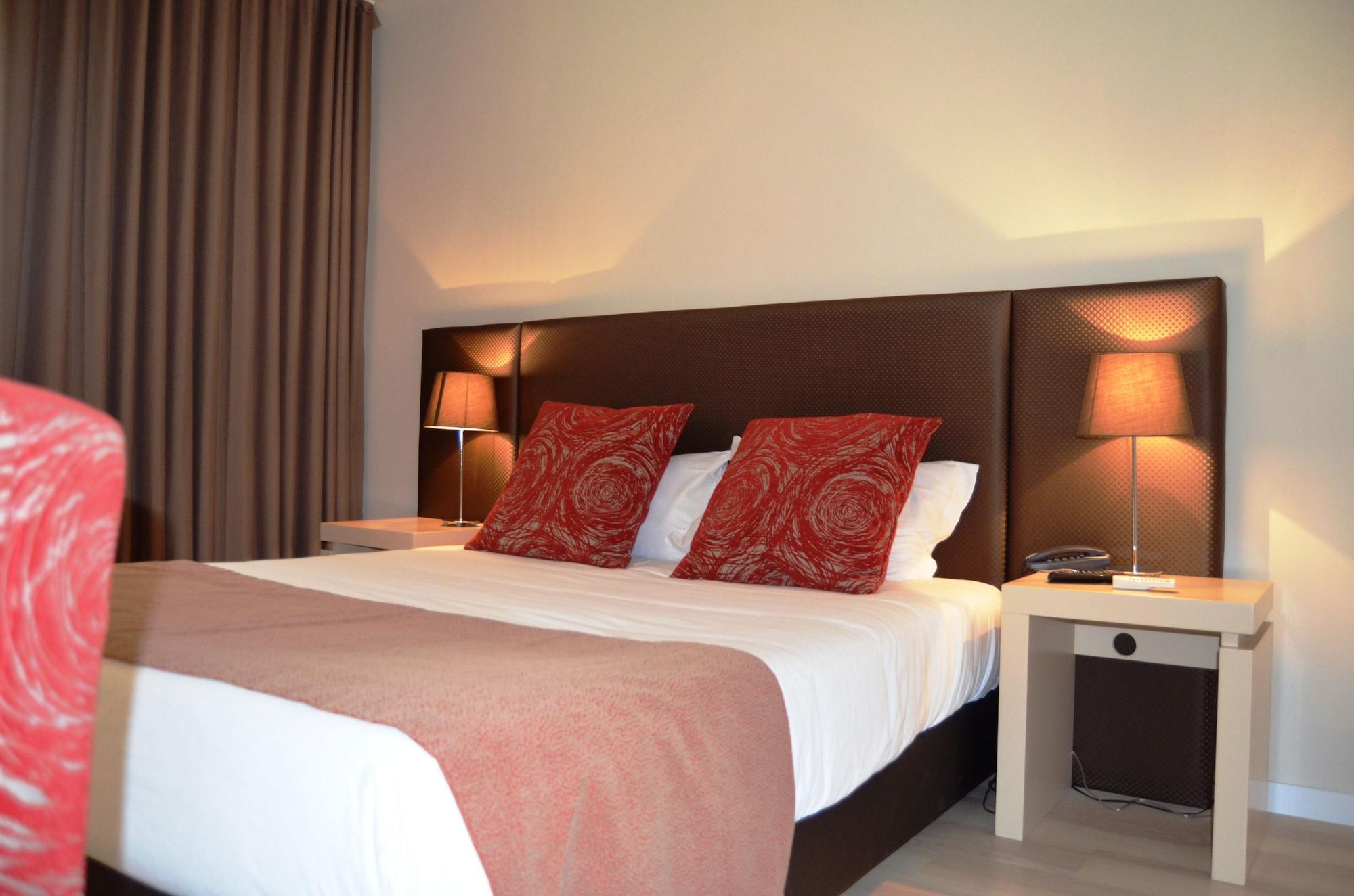 Hotel Torres Novas Buitenkant foto