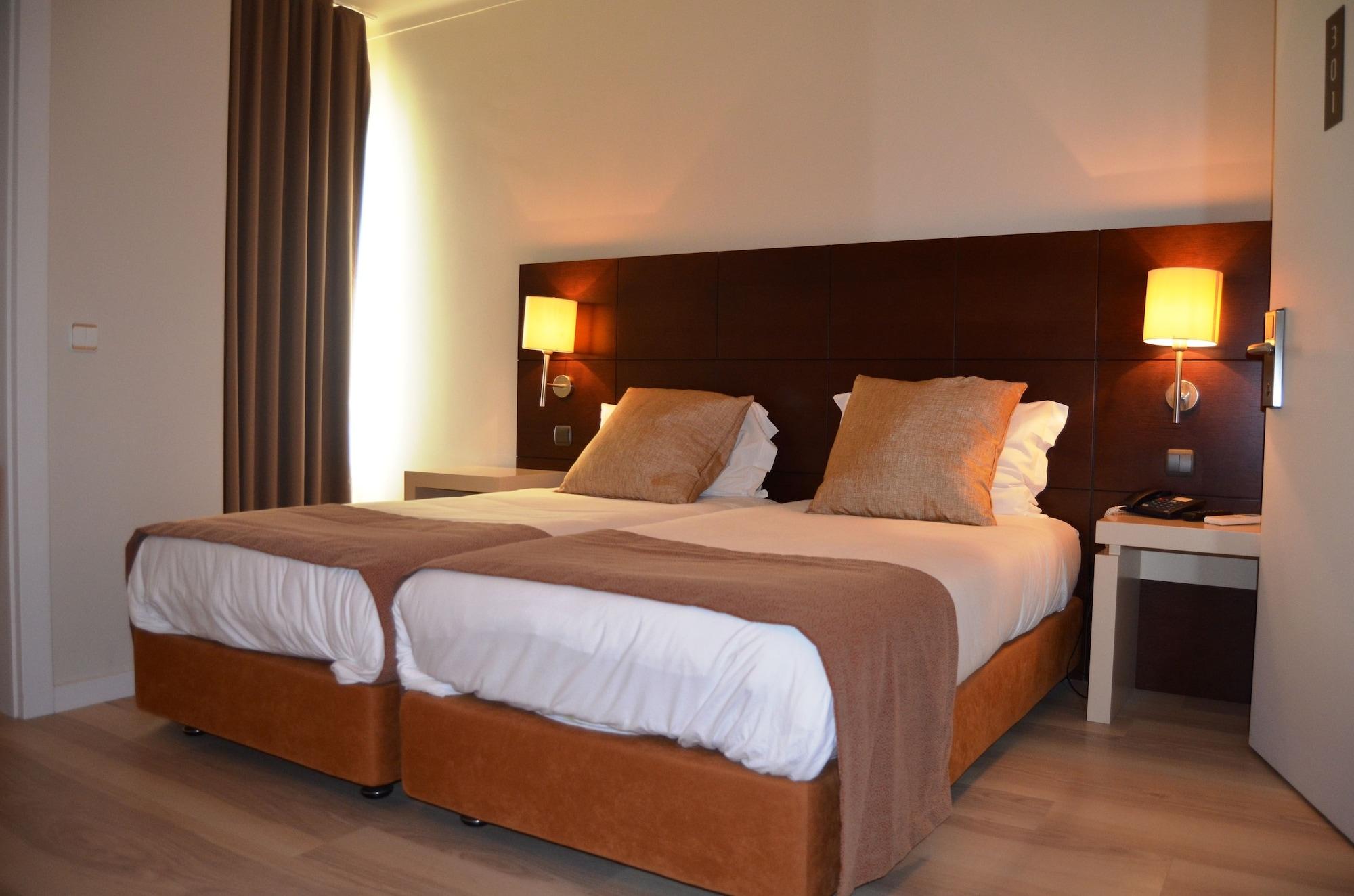 Hotel Torres Novas Buitenkant foto
