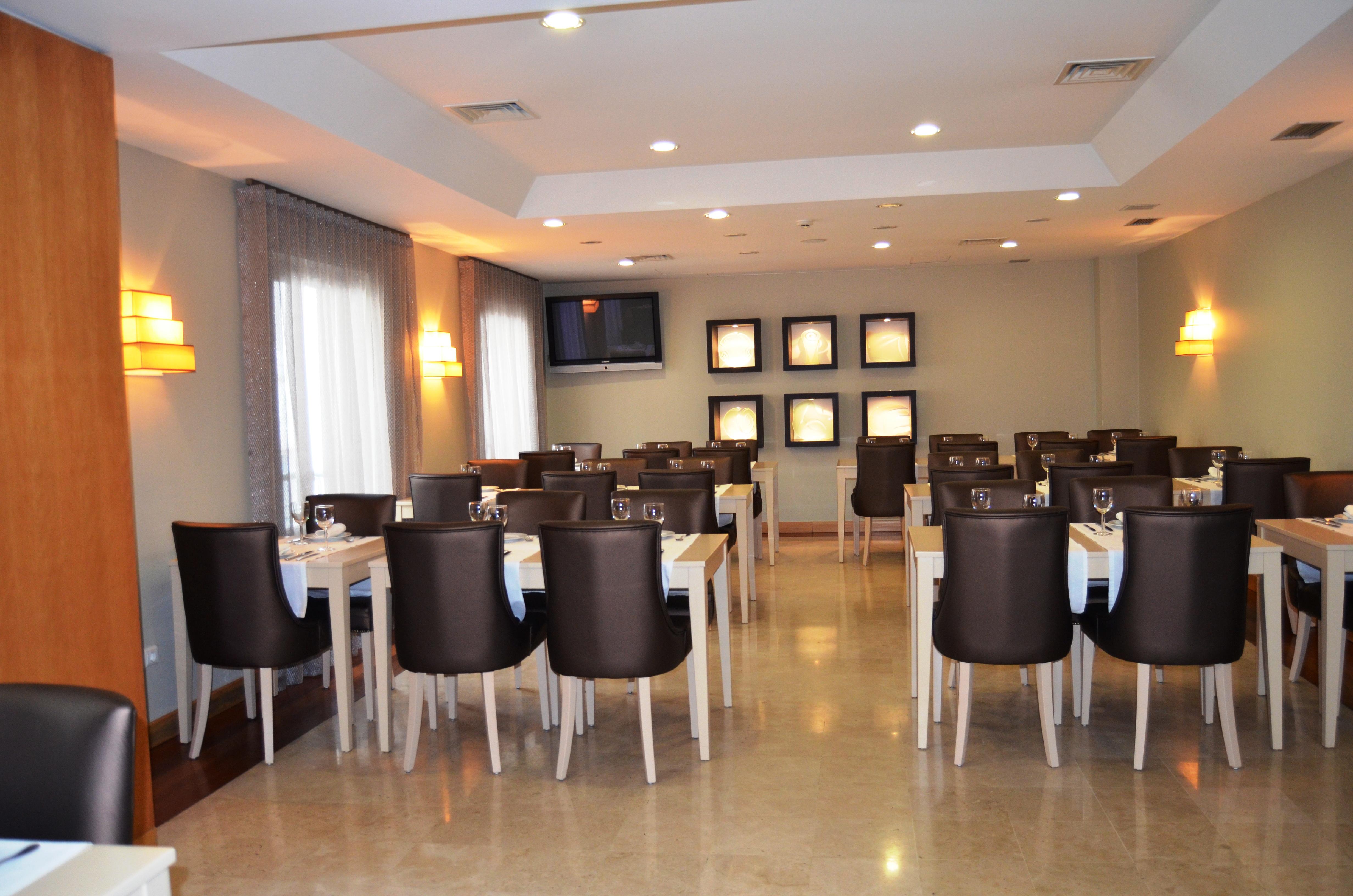 Hotel Torres Novas Buitenkant foto