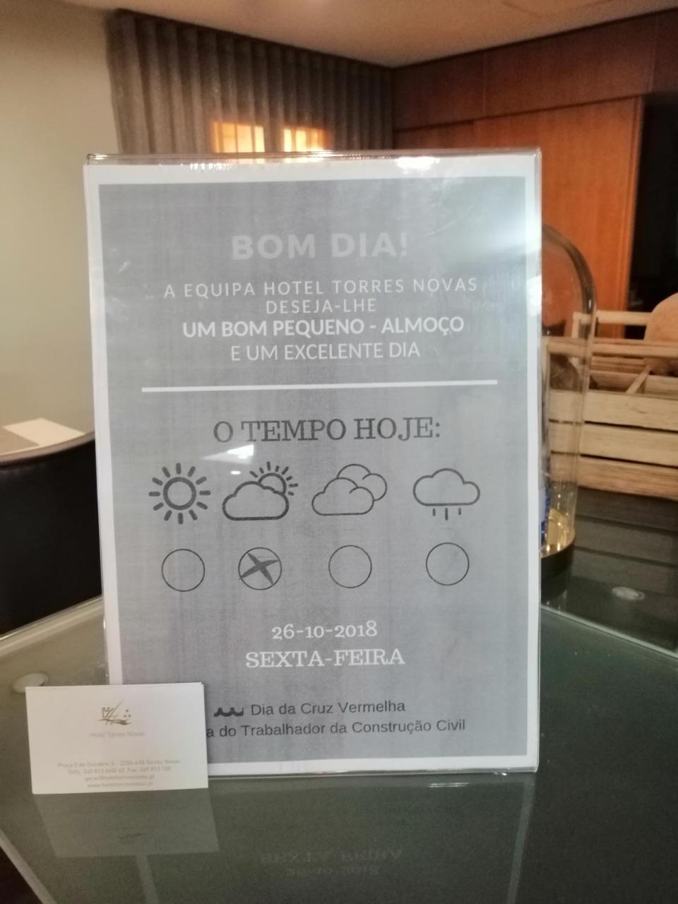 Hotel Torres Novas Buitenkant foto