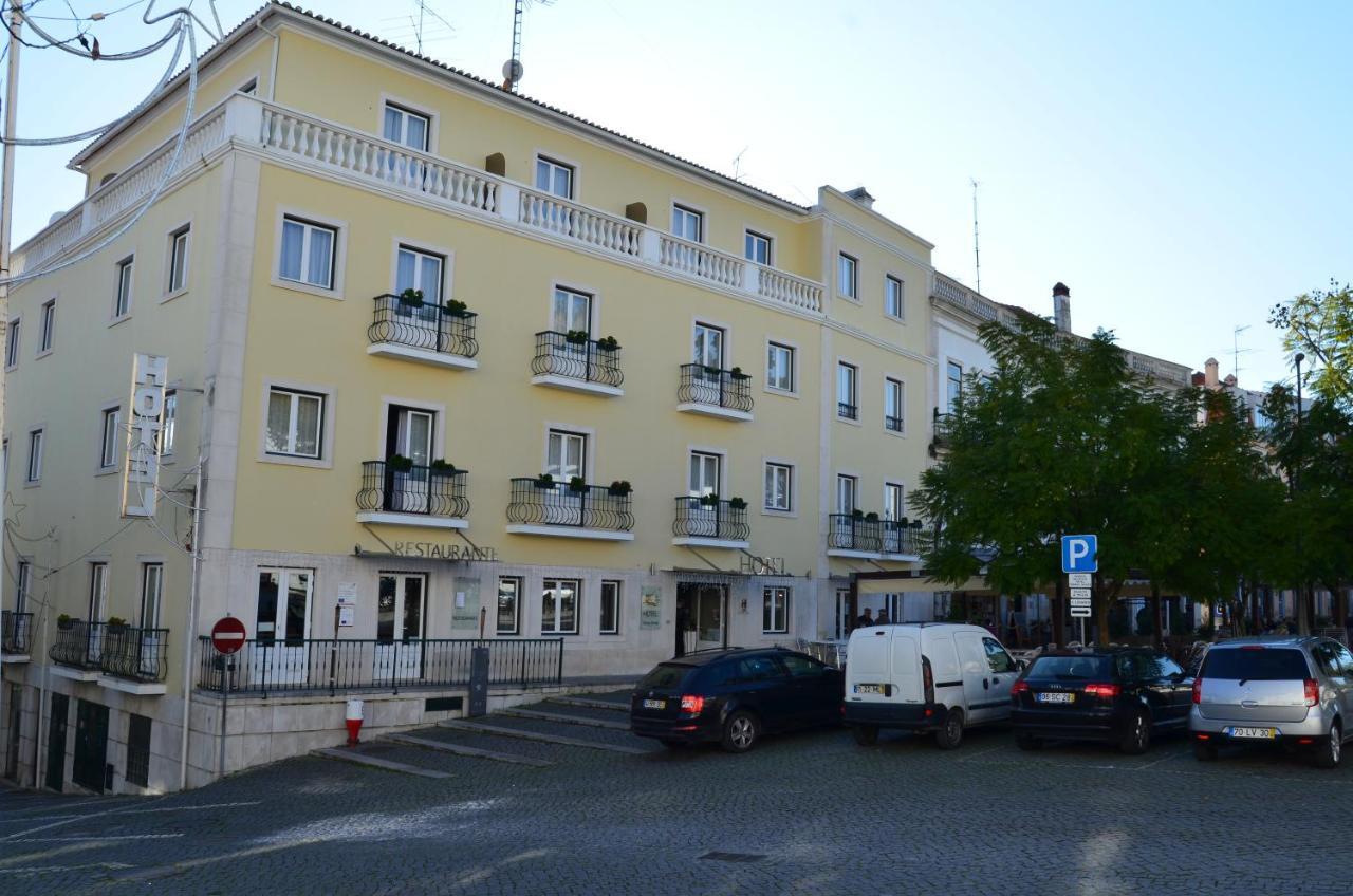Hotel Torres Novas Buitenkant foto